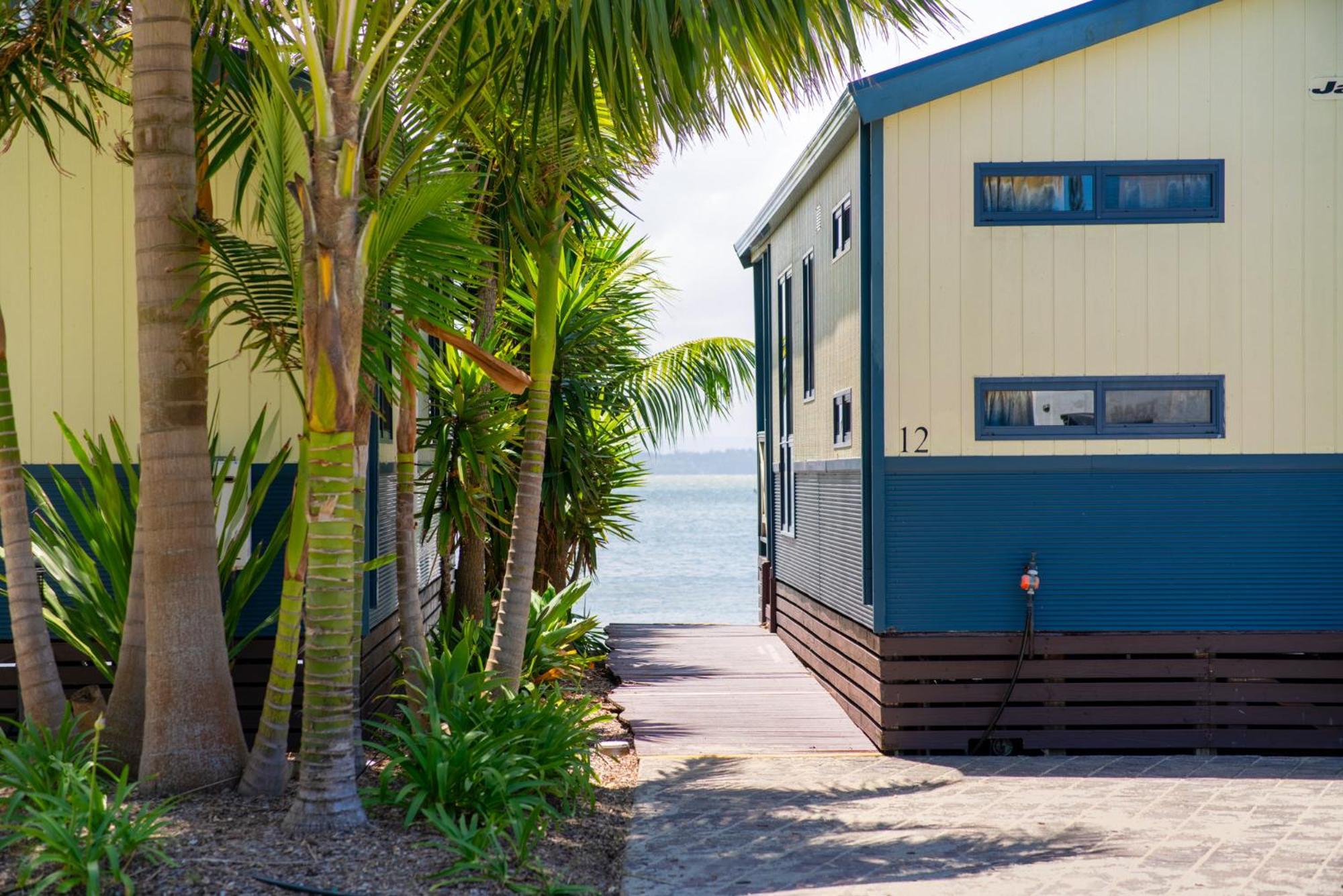 Two Shores Holiday Village Entrance Esterno foto