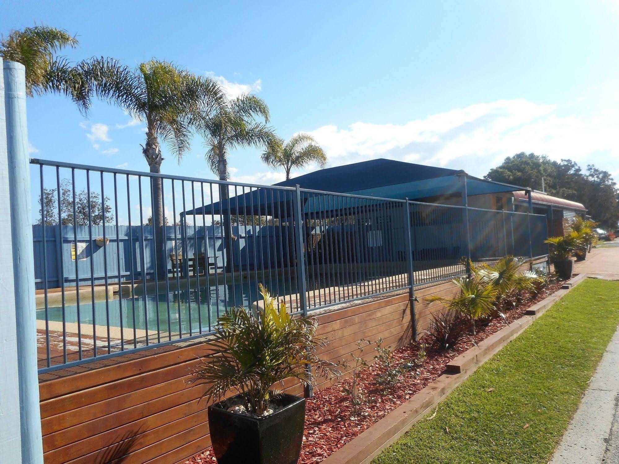 Two Shores Holiday Village Entrance Esterno foto